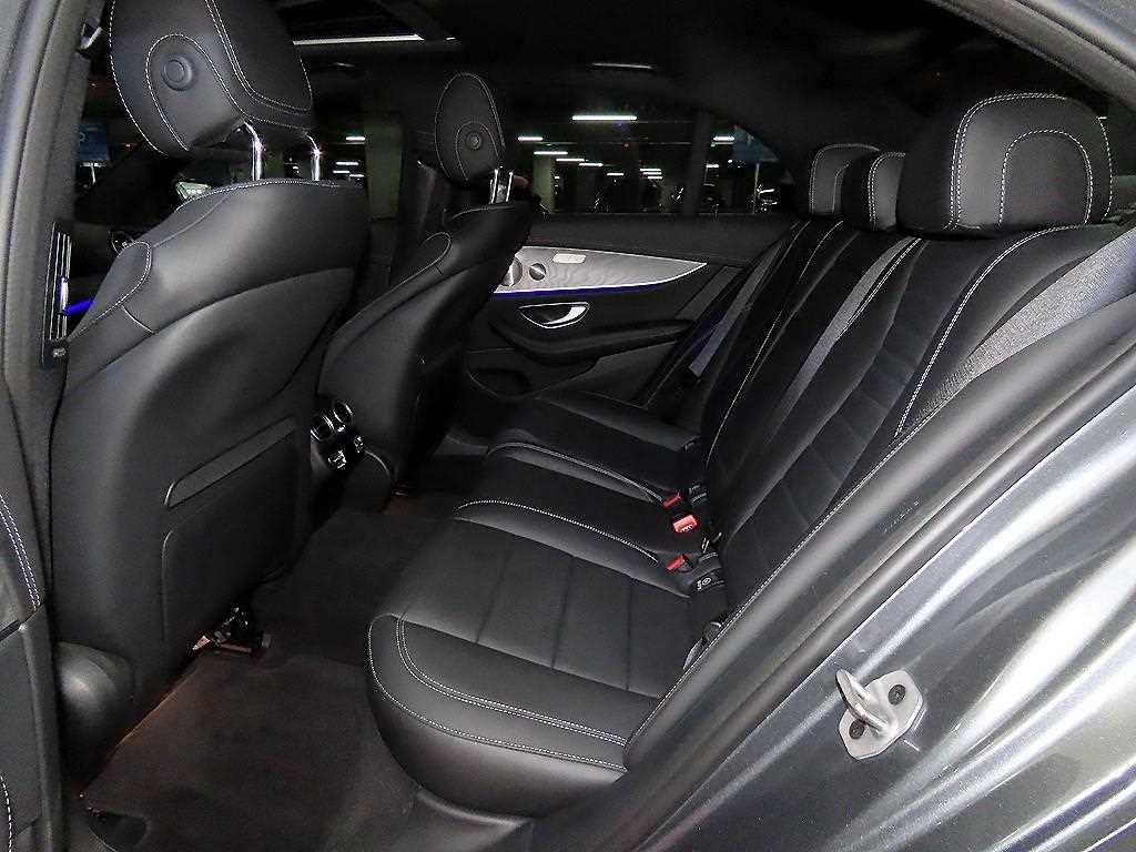 벤츠 E 클래스 E-클래스 W213 E350 4MATIC 아방가르드 이미지 7