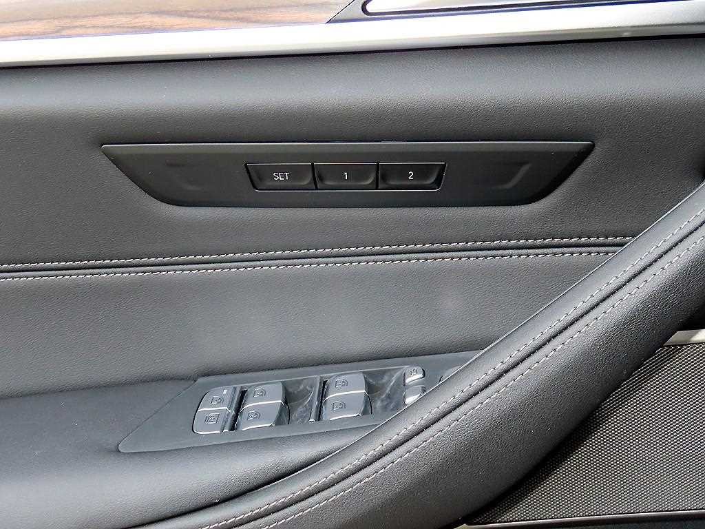 BMW 5시리즈 5시리즈 (G30) 530i 럭셔리 이미지 12
