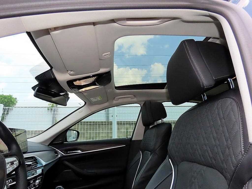 BMW 5시리즈 5시리즈 (G30) 530i 럭셔리 이미지 17