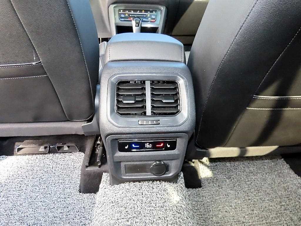 폭스바겐 티구안 티구안 올스페이스 2.0 TSI 프레스티지 이미지 15
