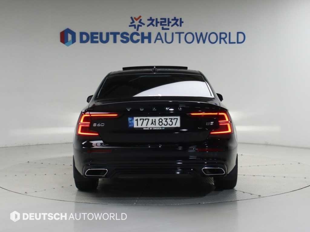 볼보 S60 S60(3세대) B5 R-디자인 이미지 4