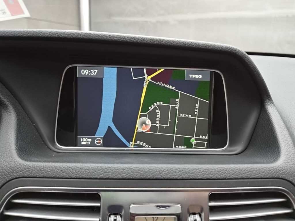 벤츠 E 클래스 E-클래스 W212 E200 쿠페 이미지 13