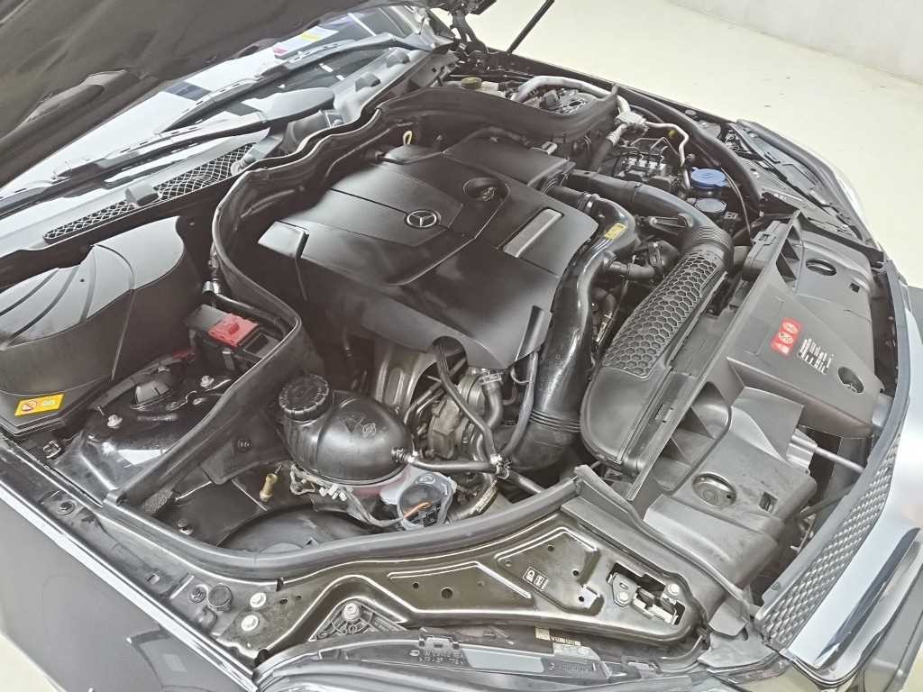 벤츠 E 클래스 E-클래스 W212 E200 쿠페 이미지 16