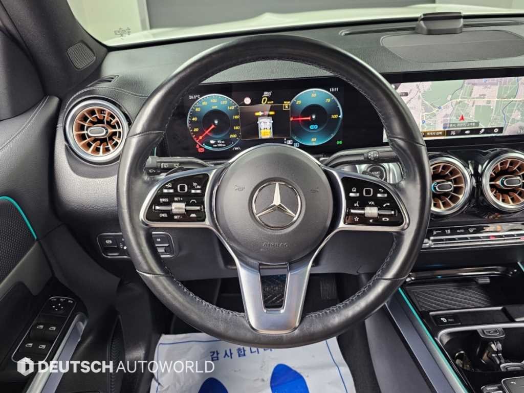 벤츠 EQB EQB (X243) EQB 300 4MATIC AMG 라인 이미지 13