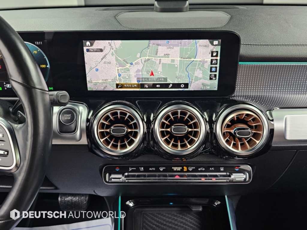 벤츠 EQB EQB (X243) EQB 300 4MATIC AMG 라인 이미지 14