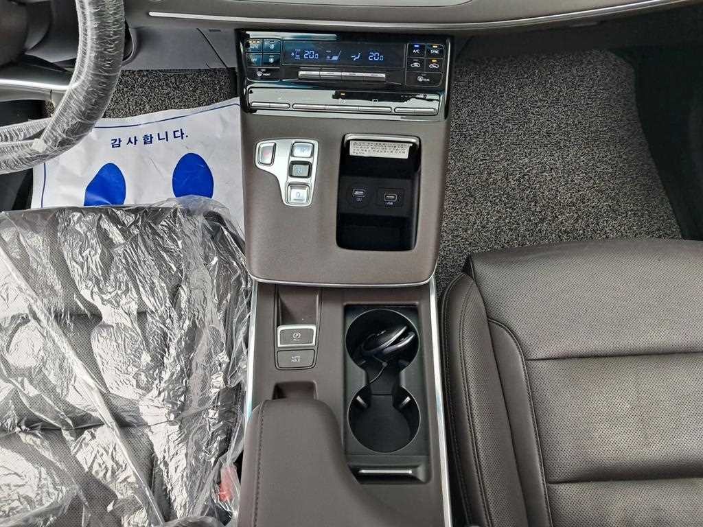 현대 그랜저 더 뉴 그랜저 IG 2.5 프리미엄 이미지 14