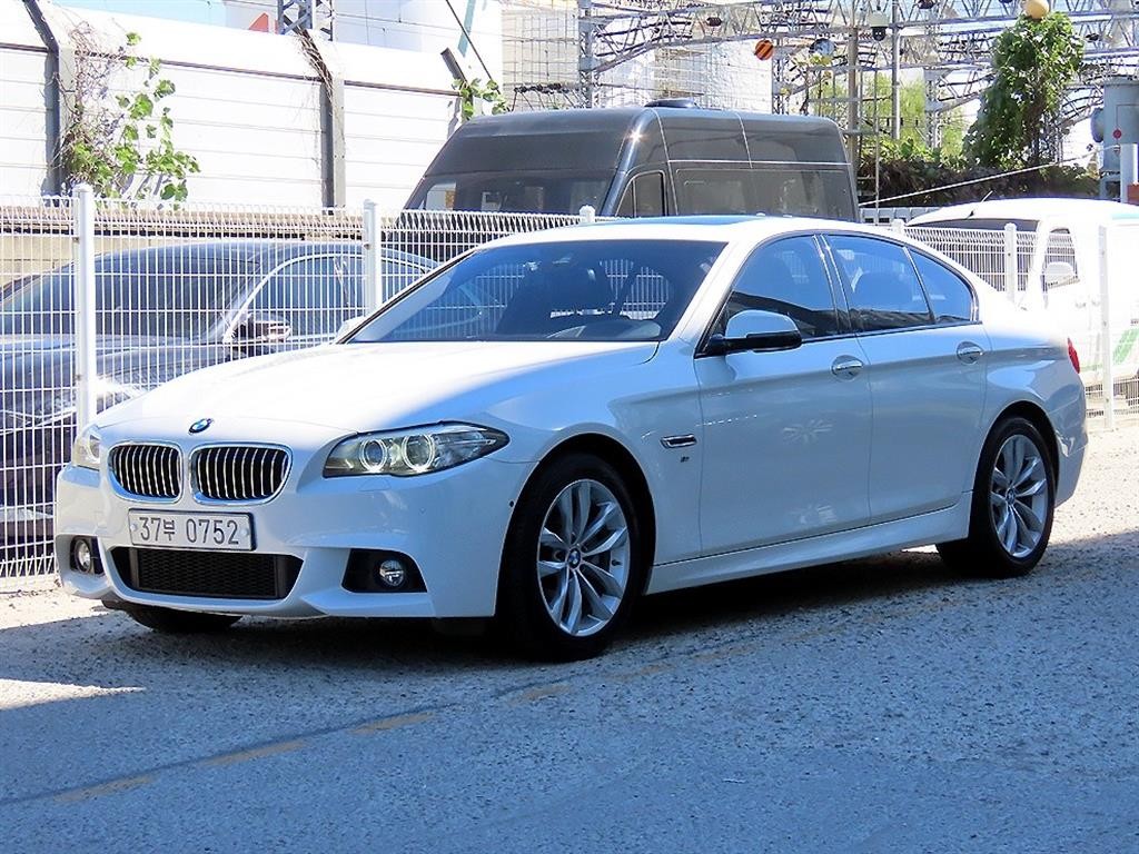 BMW 5시리즈 5시리즈 (F10) 528i xDrive M 에어로 다이나믹 이미지 2