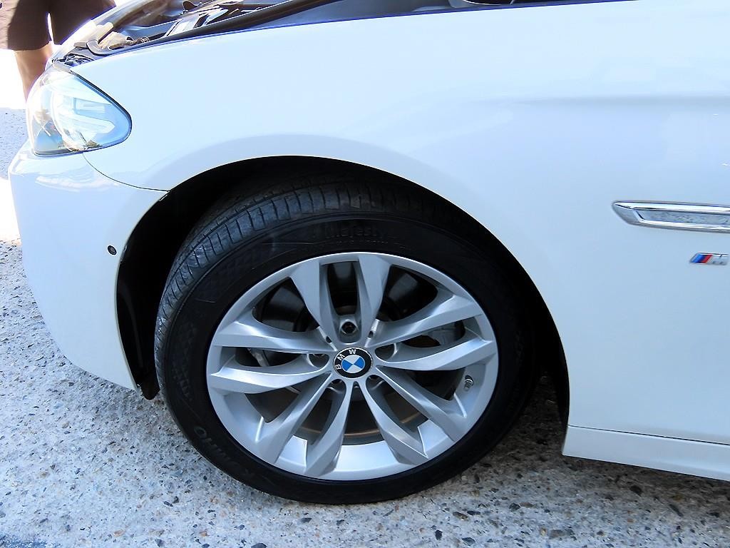BMW 5시리즈 5시리즈 (F10) 528i xDrive M 에어로 다이나믹 이미지 20