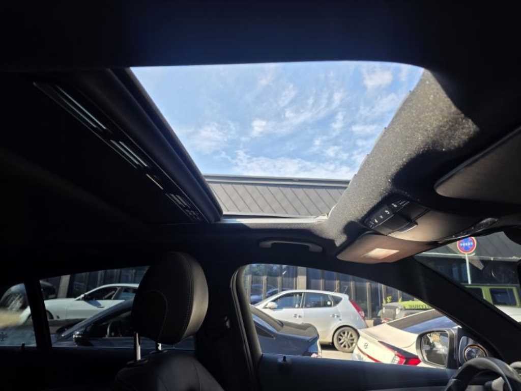 벤츠 GLC 클래스 GLC클래스 X253 GLC 220 d 4MATIC 프리미엄 쿠페 이미지 7
