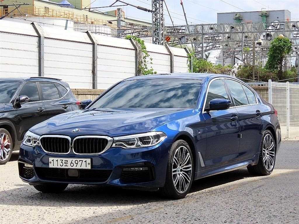 BMW 5시리즈 5시리즈 (G30) 530i M 스포츠 플러스 이미지 2