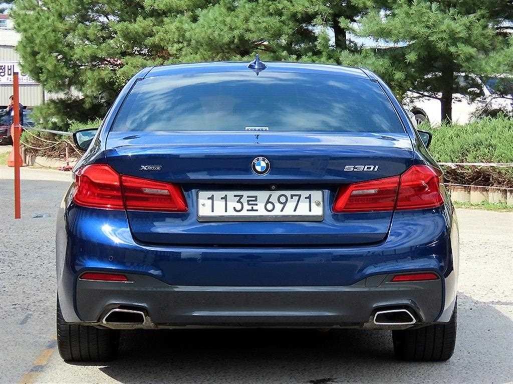 BMW 5시리즈 5시리즈 (G30) 530i M 스포츠 플러스 이미지 4