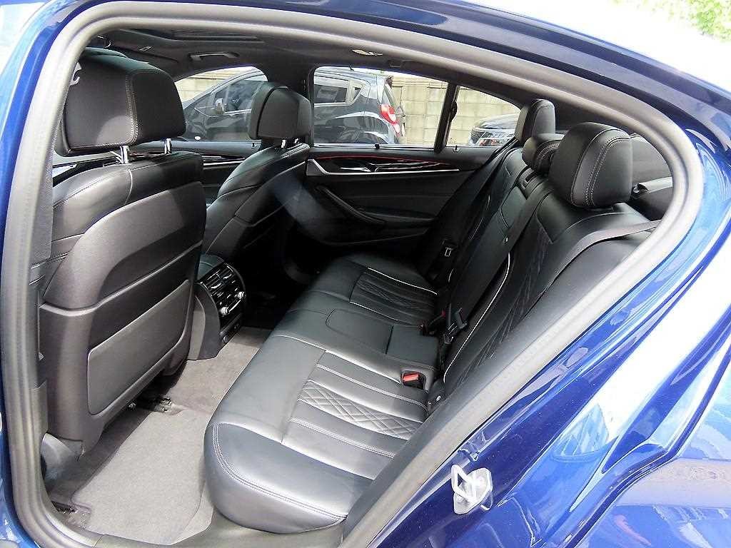 BMW 5시리즈 5시리즈 (G30) 530i M 스포츠 플러스 이미지 6