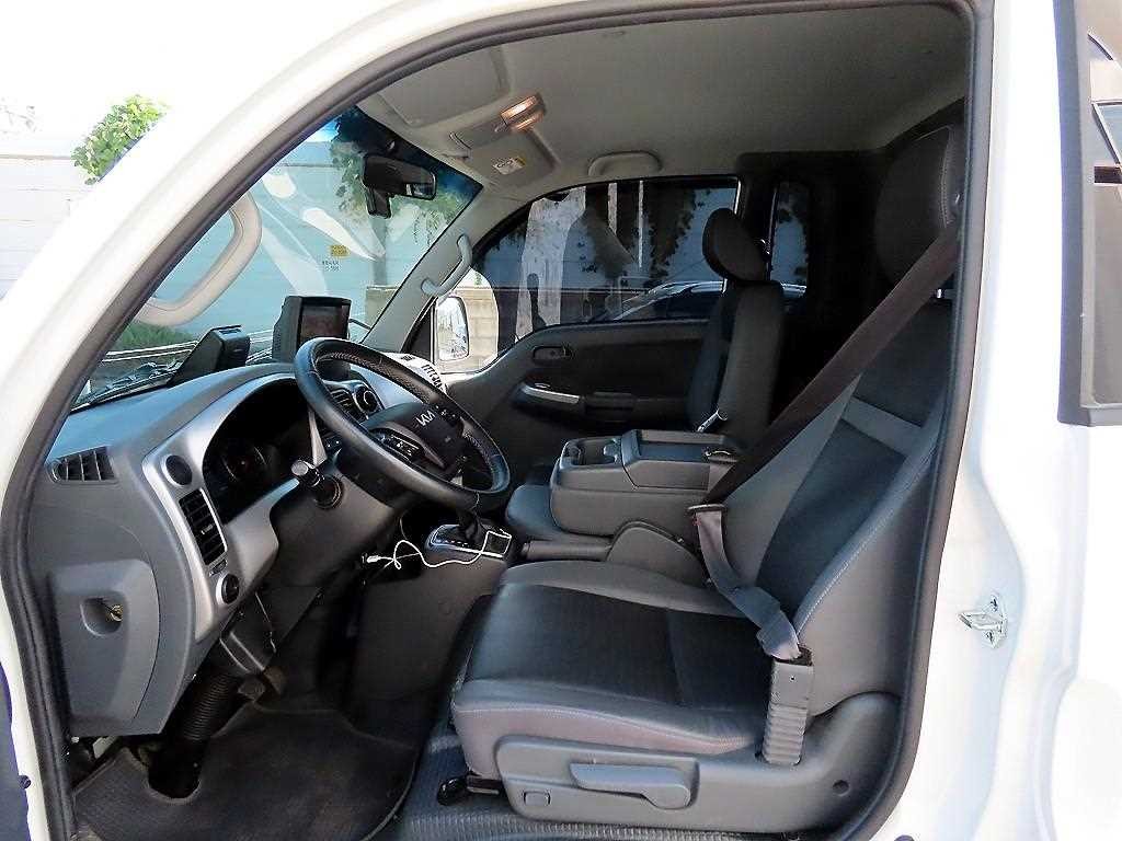 소형화물 카고(소형) [카고]봉고3 (LPG2.5터보) 킹캡/초장축/2WD GLS 이미지 7