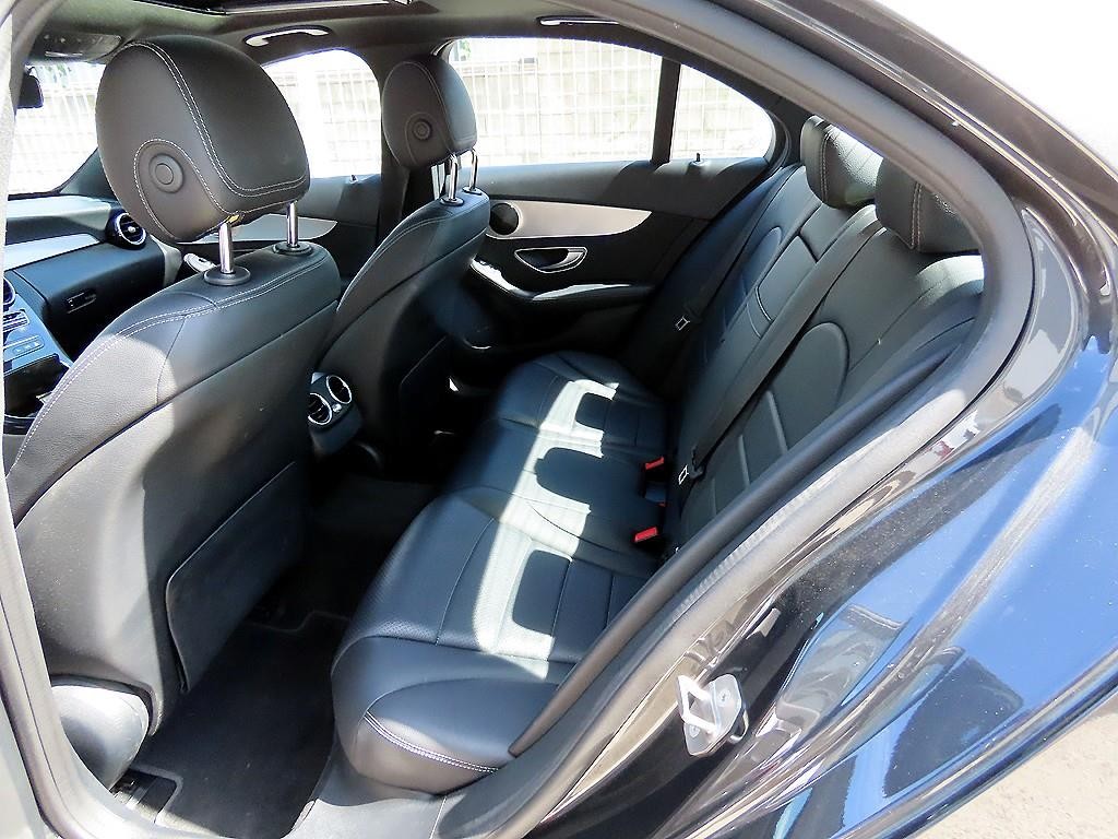 벤츠 C 클래스 C클래스 W205 C220 d 4MATIC 아방가르드 이미지 6