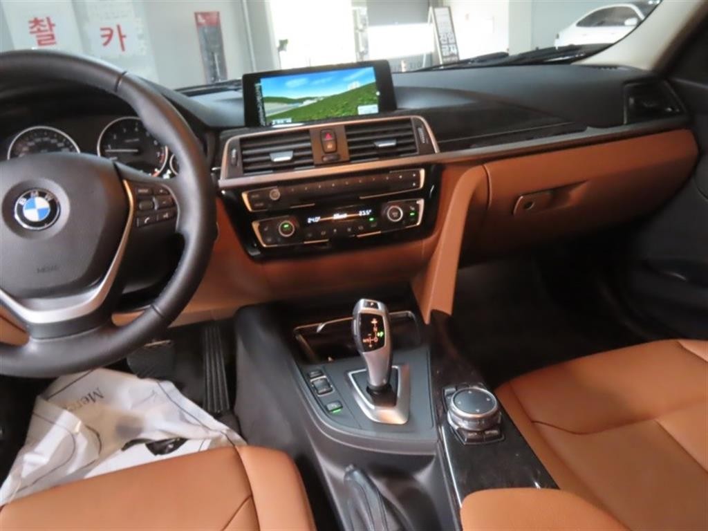 BMW 3시리즈 3시리즈 (F30) 320i 럭셔리 이미지 16