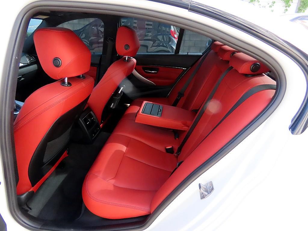 BMW 3시리즈 3시리즈 (F30) 328i M 스포츠 이미지 6