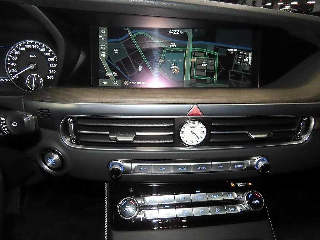 제네시스 G90 3.8 GDI AWD 럭셔리 이미지 11