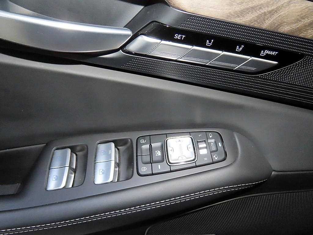 제네시스 G90 3.8 GDI AWD 럭셔리 이미지 13