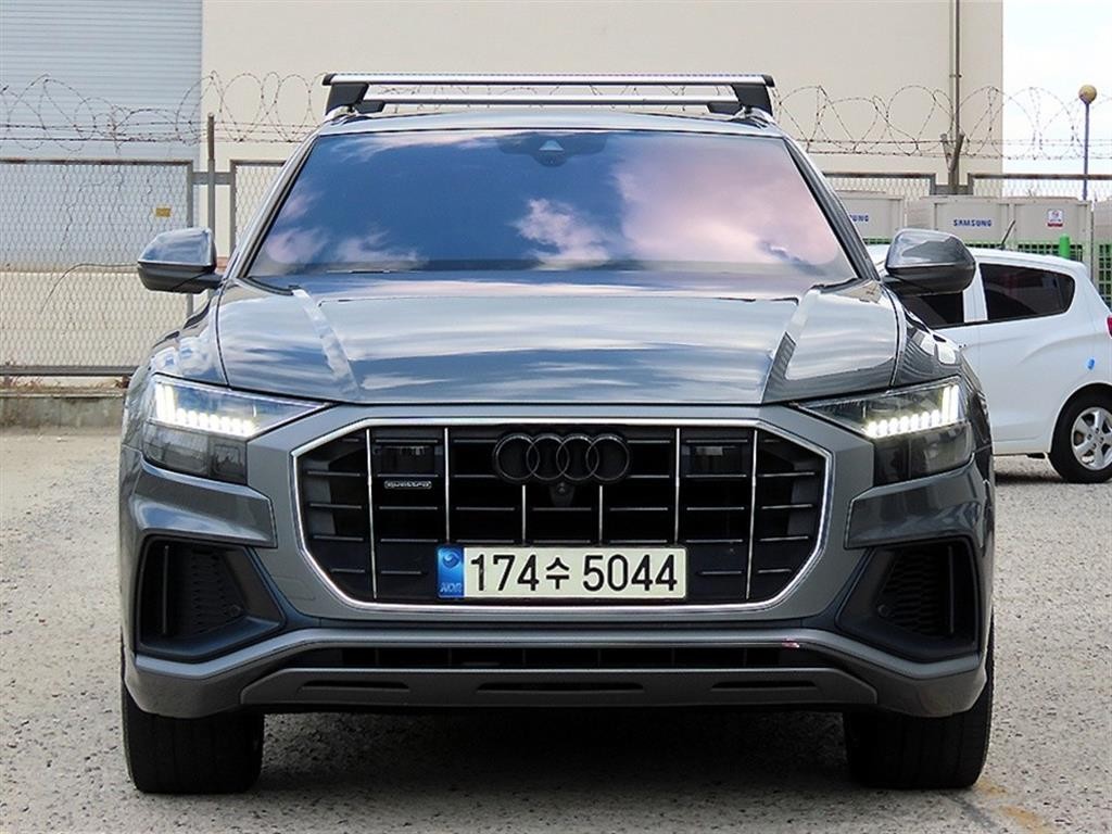 아우디 Q8 50 TDI 콰트로 프리미엄 이미지 1