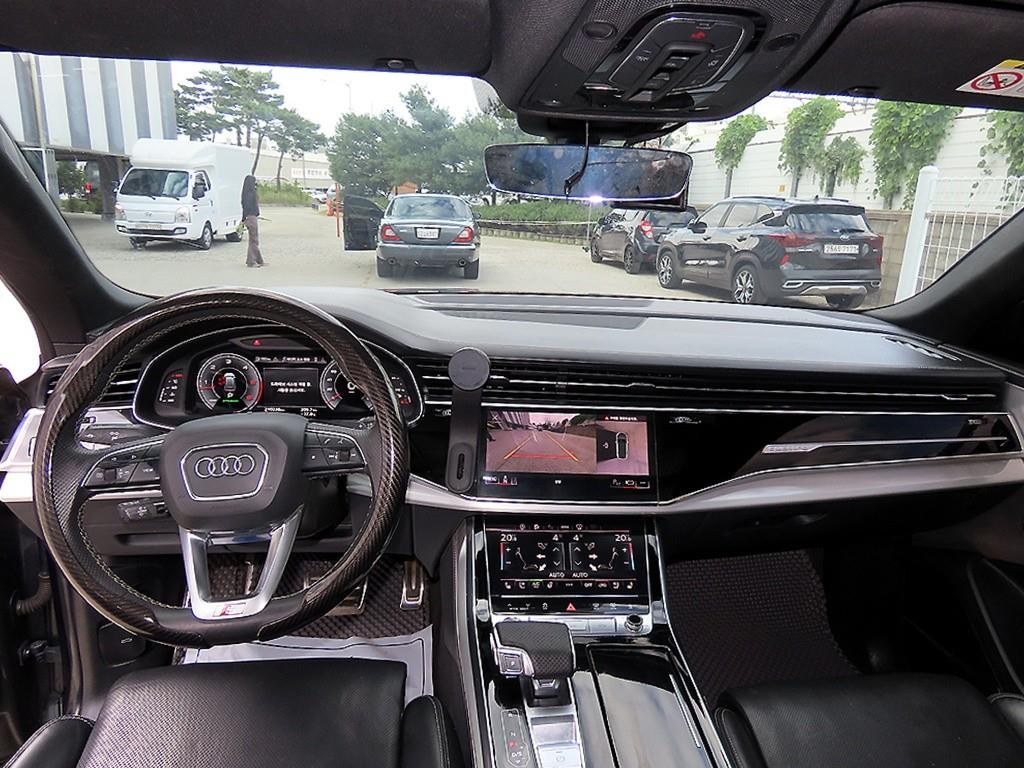 아우디 Q8 50 TDI 콰트로 프리미엄 이미지 7