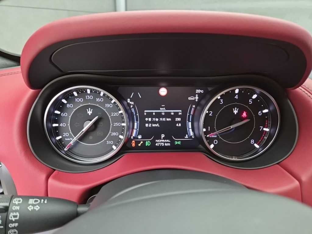 마세라티 르반떼 3.0 S AWD 모데나 이미지 8