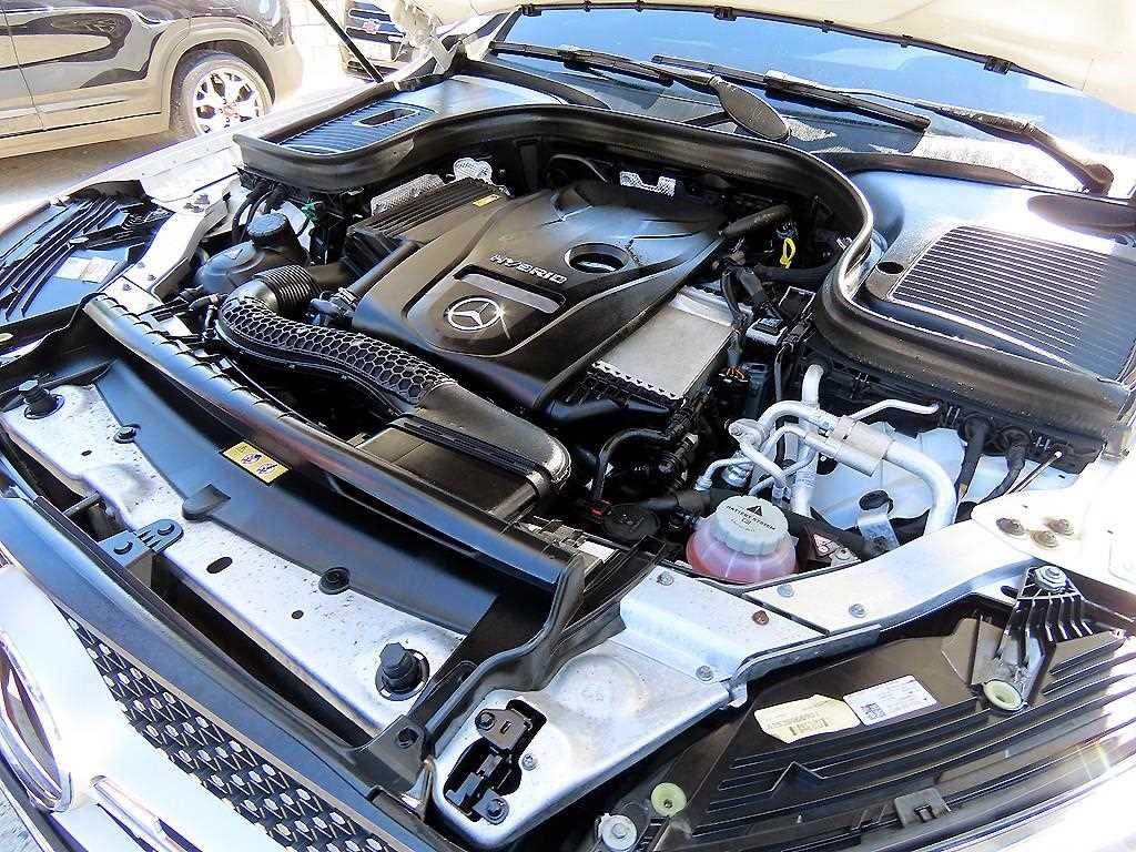 벤츠 GLC 클래스 GLC클래스 X253 GLC 300 e 4MATIC 쿠페 이미지 19