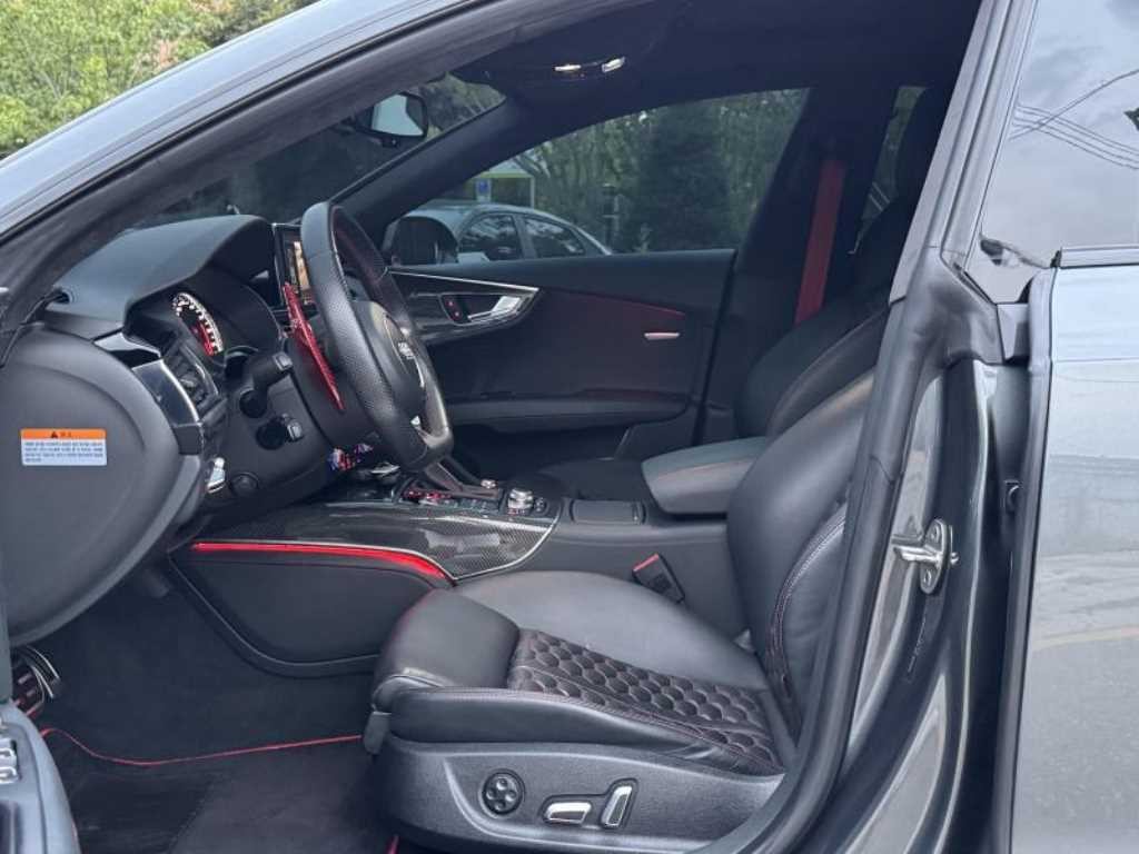 아우디 RS7 4.0 TFSI 콰트로 플러스 이미지 11
