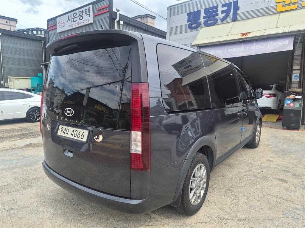 현대 스타리아 LPG 카고 모던 5인승 이미지 3