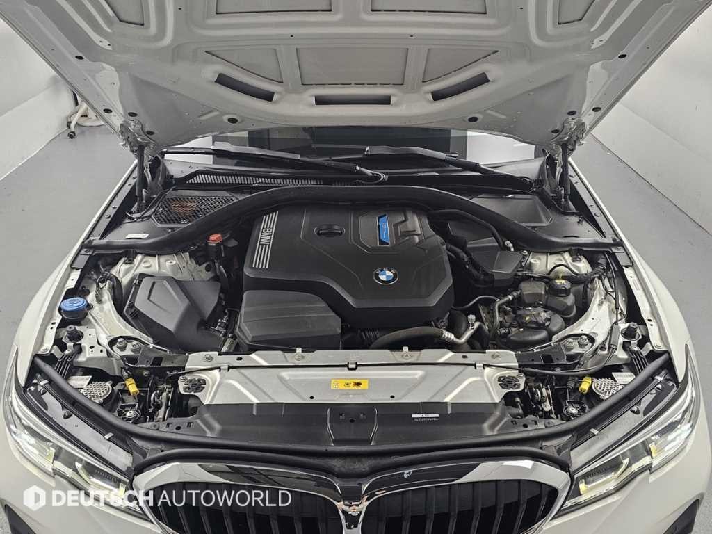 BMW 3시리즈 3시리즈 (G20) 330e M 스포츠 이미지 6