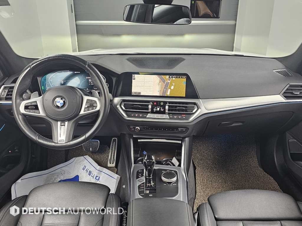 BMW 3시리즈 3시리즈 (G20) 330e M 스포츠 이미지 7