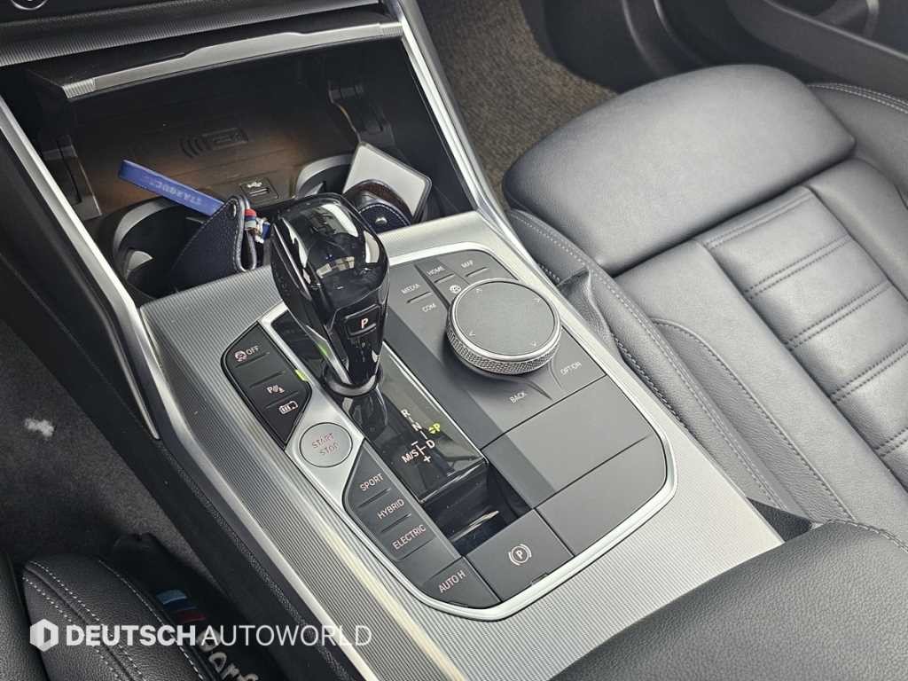 BMW 3시리즈 3시리즈 (G20) 330e M 스포츠 이미지 9