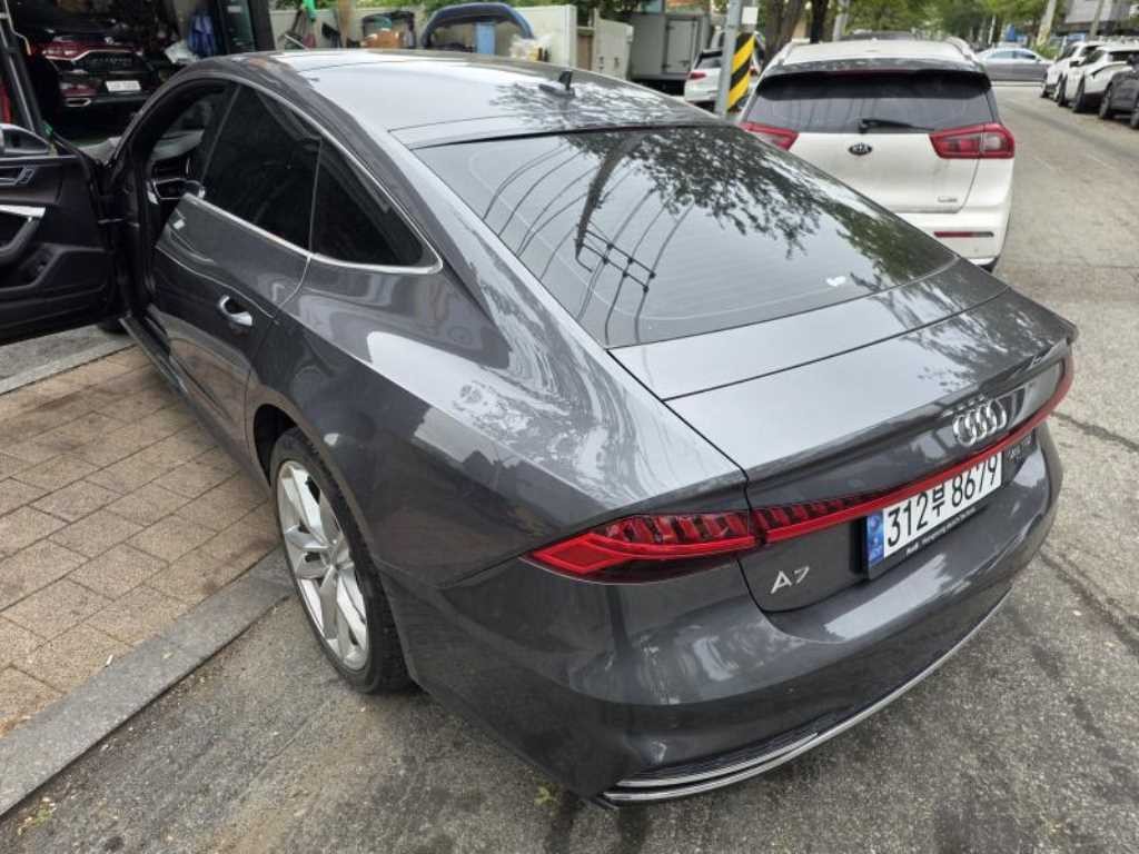아우디 A7 A7 (4K) 45 TDI 콰트로 프리미엄 이미지 1