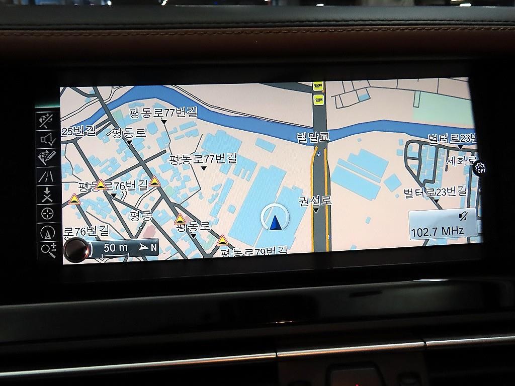 BMW 7시리즈 7시리즈 (F01) 750 Li xDrive 인디비주얼 이미지 13