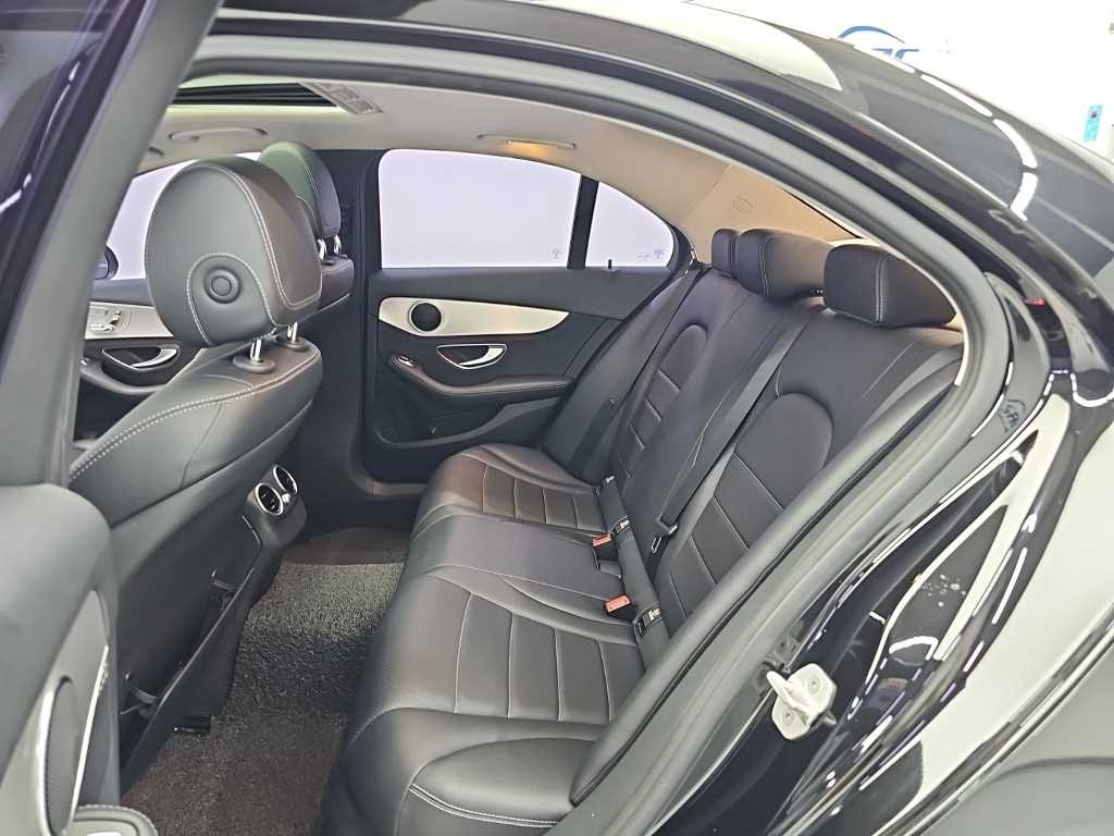 벤츠 C 클래스 C클래스 W205 C200 아방가르드 이미지 12