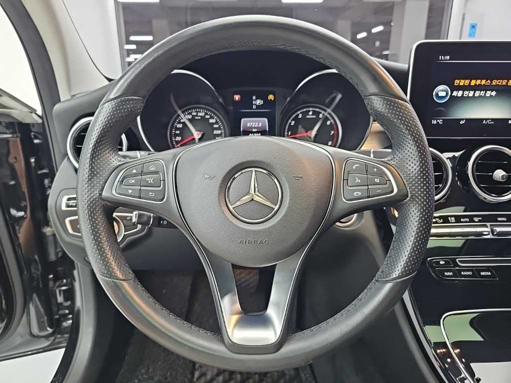 벤츠 C 클래스 C클래스 W205 C200 아방가르드 이미지 9