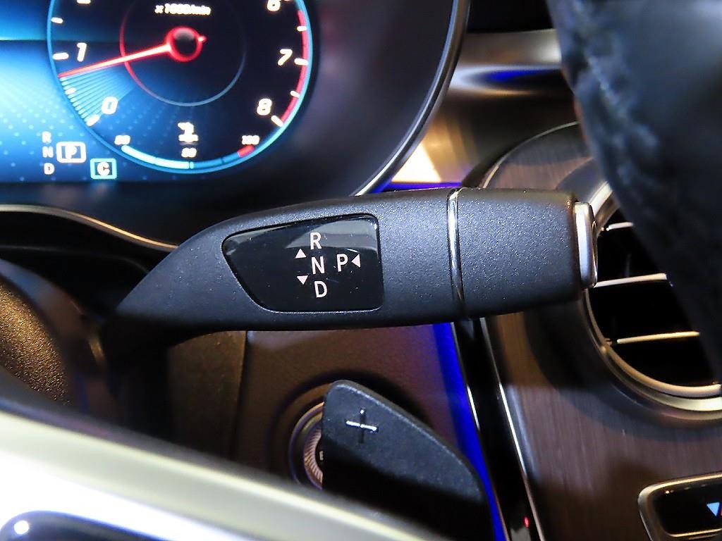 벤츠 GLC 클래스 GLC클래스 X253 GLC 300 4MATIC 쿠페 이미지 12