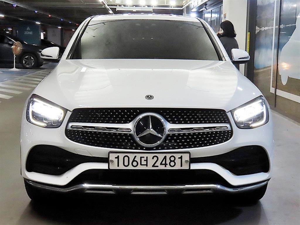 벤츠 GLC 클래스 GLC클래스 X253 GLC 300 4MATIC 쿠페 이미지 2