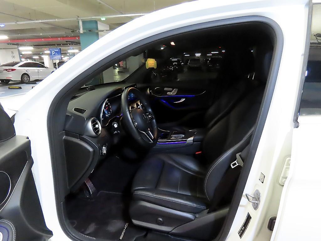 벤츠 GLC 클래스 GLC클래스 X253 GLC 300 4MATIC 쿠페 이미지 6