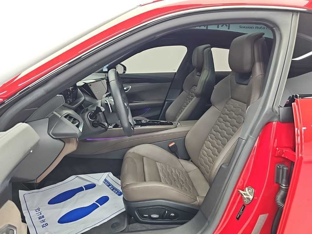 아우디 e-트론 GT GT 콰트로 프리미엄 이미지 12