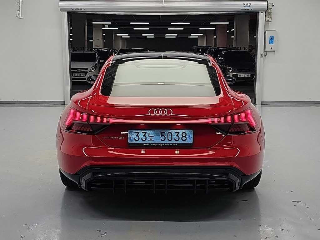 아우디 e-트론 GT GT 콰트로 프리미엄 이미지 4