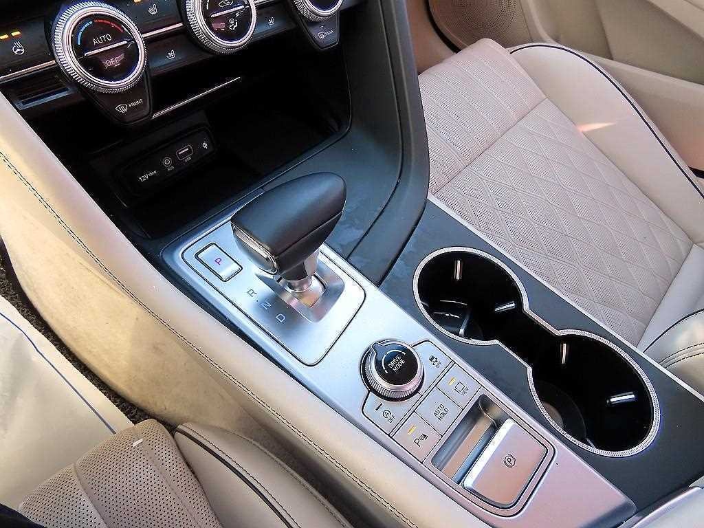 제네시스 G70 2.0T AWD 슈프림 이미지 11
