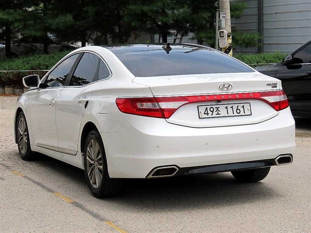 현대 그랜저 그랜저 HG HG220 PREMIUM 이미지 3