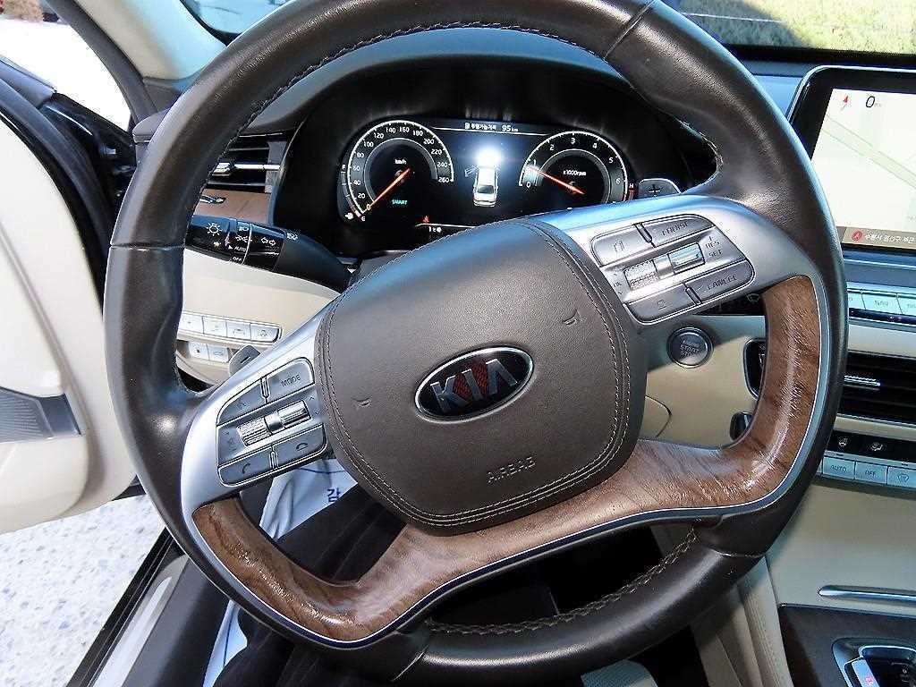 기아 K9 더 K9 3.8 GDI AWD 그랜드 플래티넘 이미지 9