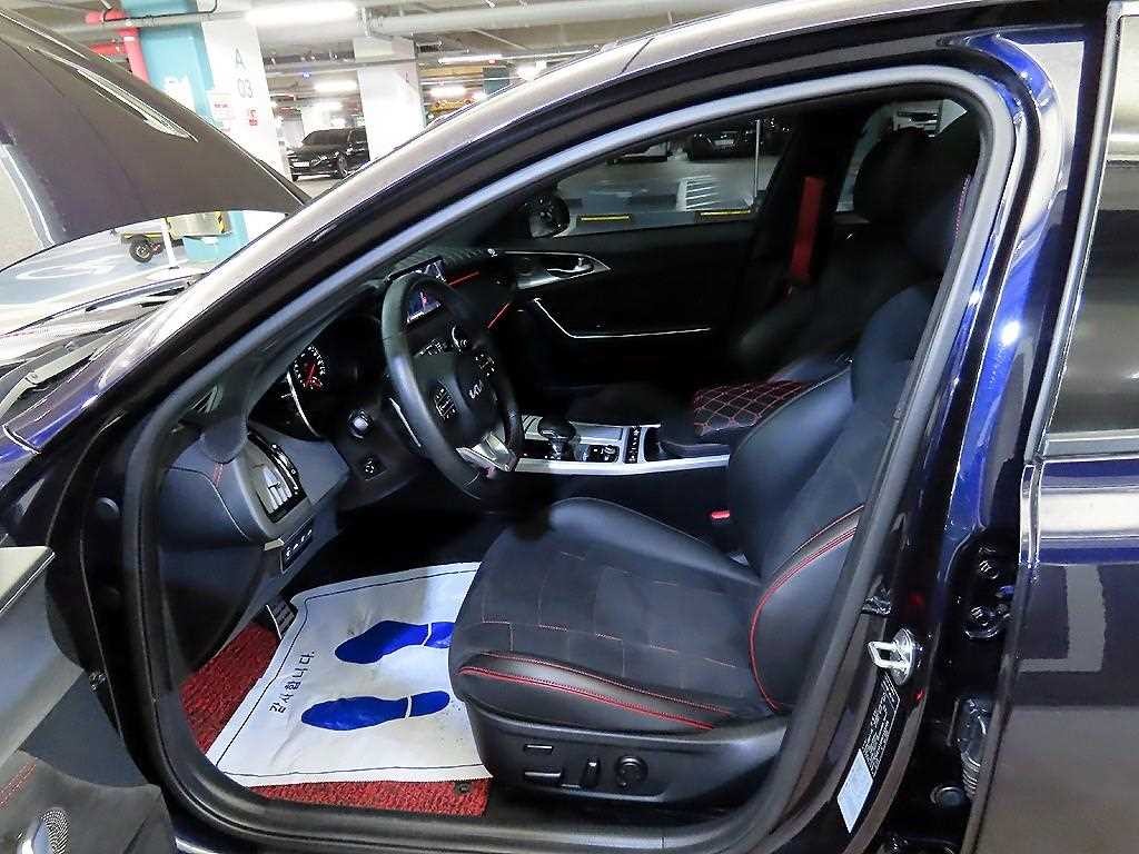 기아 스팅어 스팅어 마이스터 AWD 3.3 GT 아크로 에디션 이미지 6