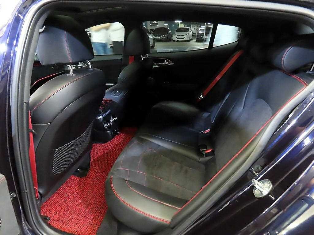 기아 스팅어 스팅어 마이스터 AWD 3.3 GT 아크로 에디션 이미지 7