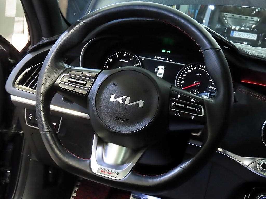 기아 스팅어 스팅어 마이스터 AWD 3.3 GT 아크로 에디션 이미지 8
