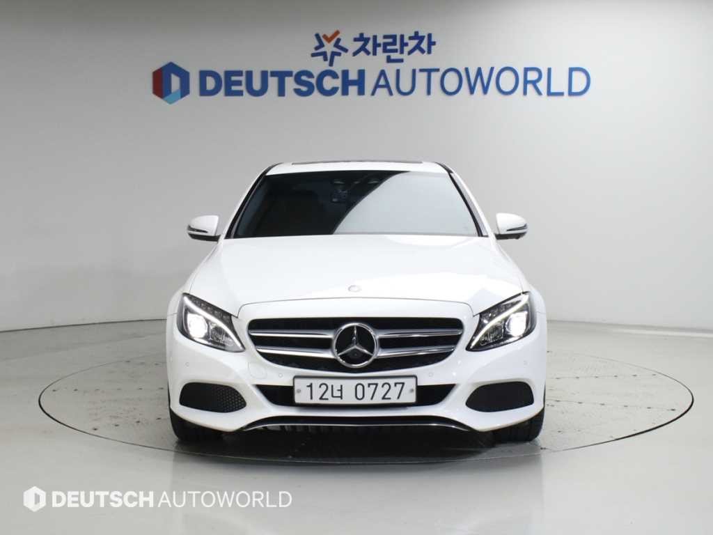 벤츠 C 클래스 C클래스 W205 C220 d 아방가르드 이미지 3