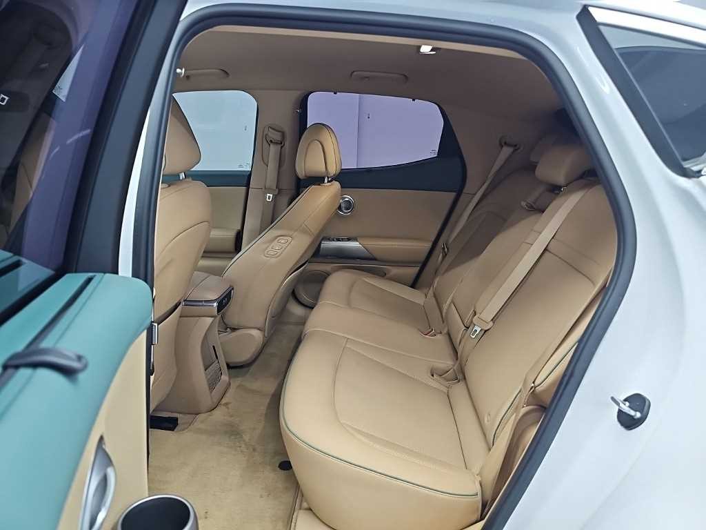 제네시스 GV60 스탠다드 2WD 이미지 12