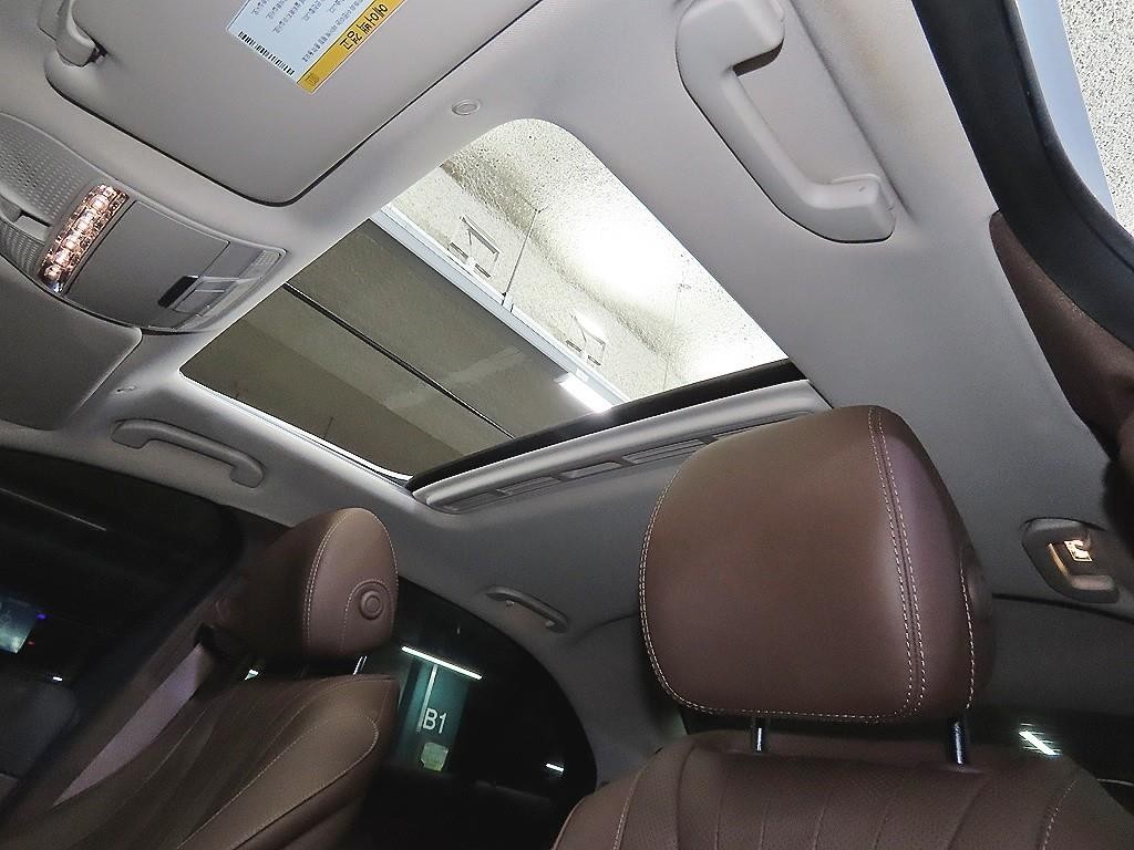 벤츠 E 클래스 E-클래스 W213 E300 4MATIC 익스클루시브 이미지 15