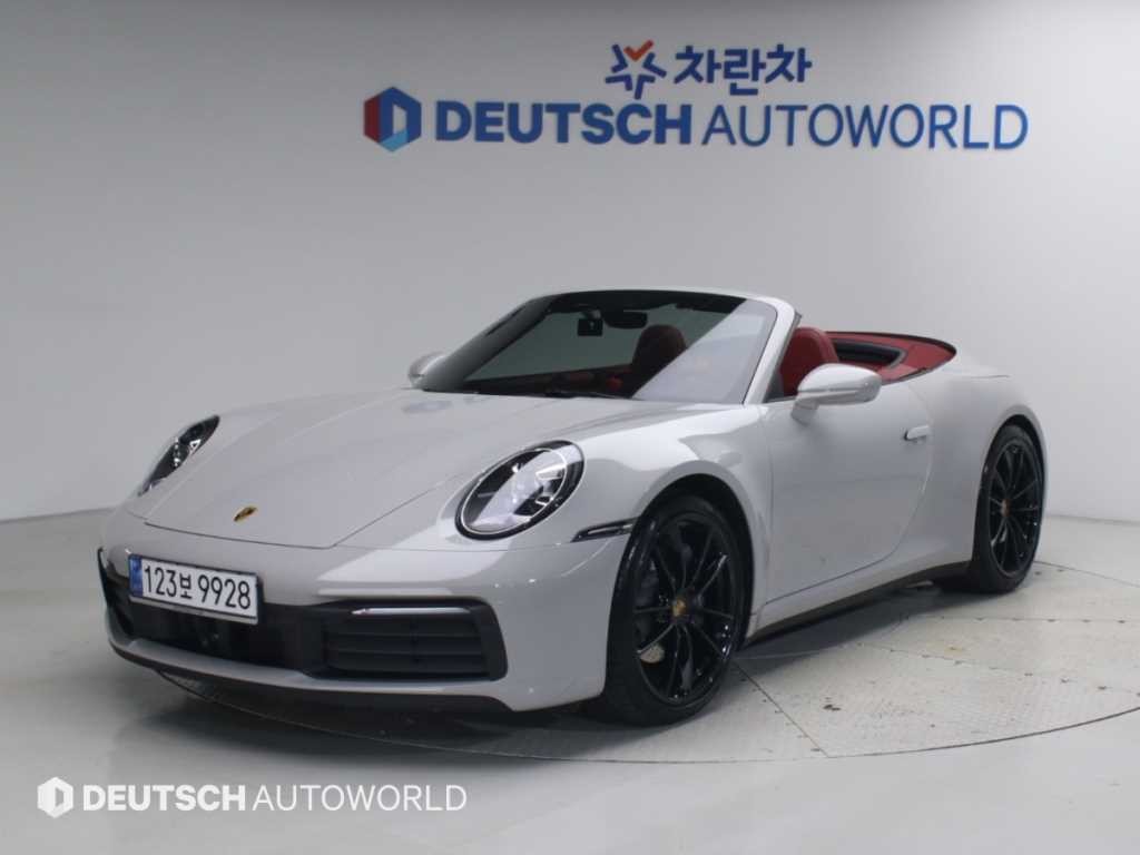 포르쉐 911 911(992) 카레라 4 카브리올레 이미지 2